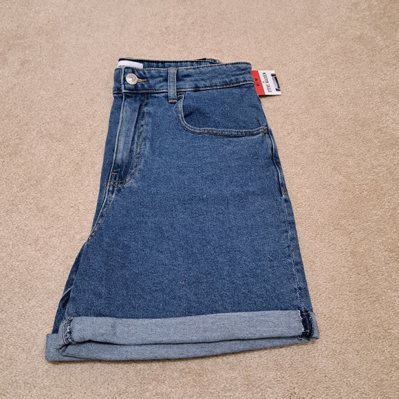 Steve Madden Blue Jean Shorts Women's Size Medium Stretch Denim Casual NEW - Picture 8 of 8